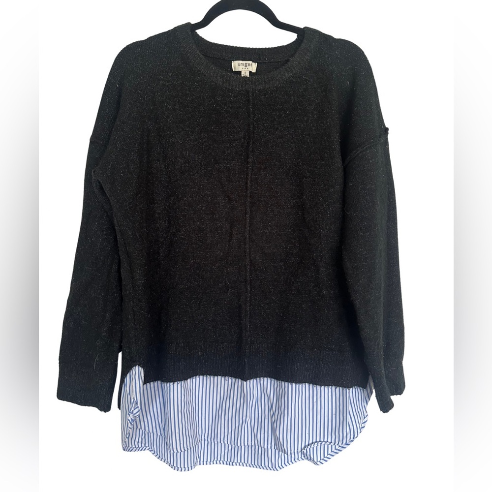 Umgee USA Layered Look‎ Sweater with Striped Hem – Size S